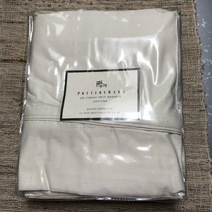 Pottery Barn classic twill queen bed skirt